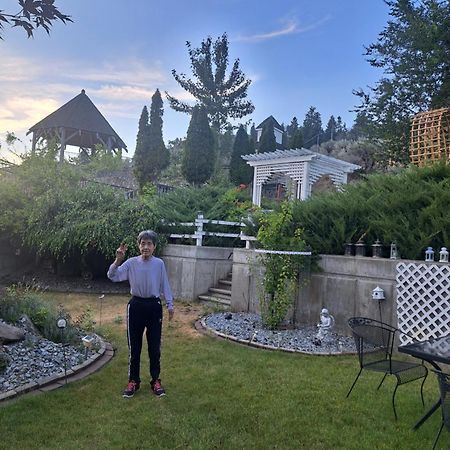 Lakeview House With 4 Rooms Kelowna Near Downtown & Knox Moutain Exterior photo