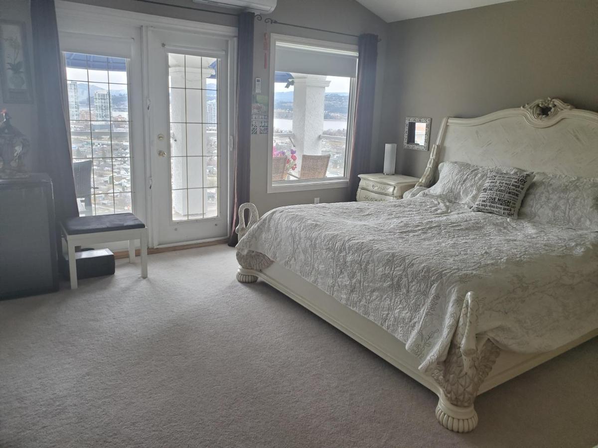 Lakeview House With 4 Rooms Kelowna Near Downtown & Knox Moutain Exterior photo