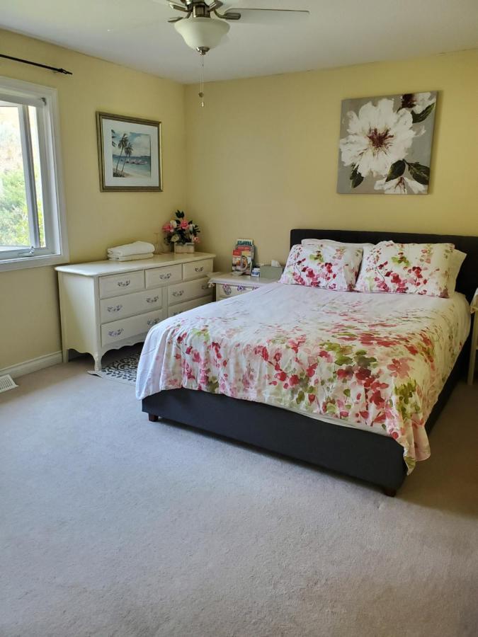 Lakeview House With 4 Rooms Kelowna Near Downtown & Knox Moutain Exterior photo