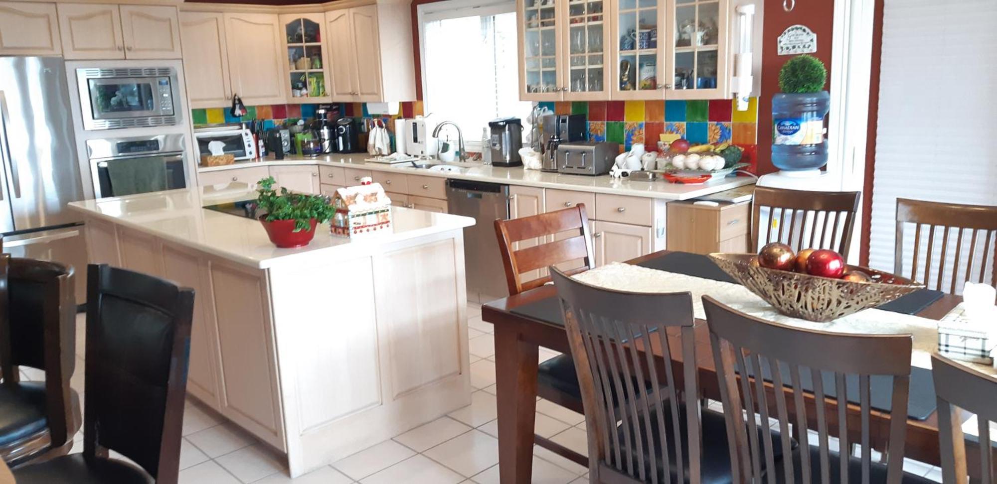 Lakeview House With 4 Rooms Kelowna Near Downtown & Knox Moutain Room photo